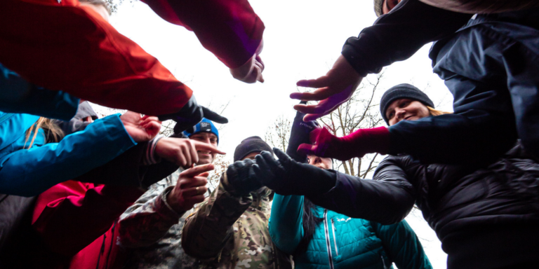 Pracownik wypalony czy zmotywowany? Rola wyjazdów integracyjnych w strategii HR