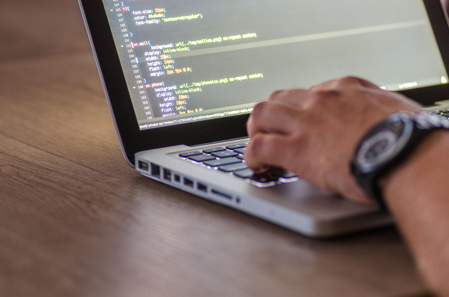 Oprogramowanie dla firm produkcyjnych - jak zapanować nad zleceniami